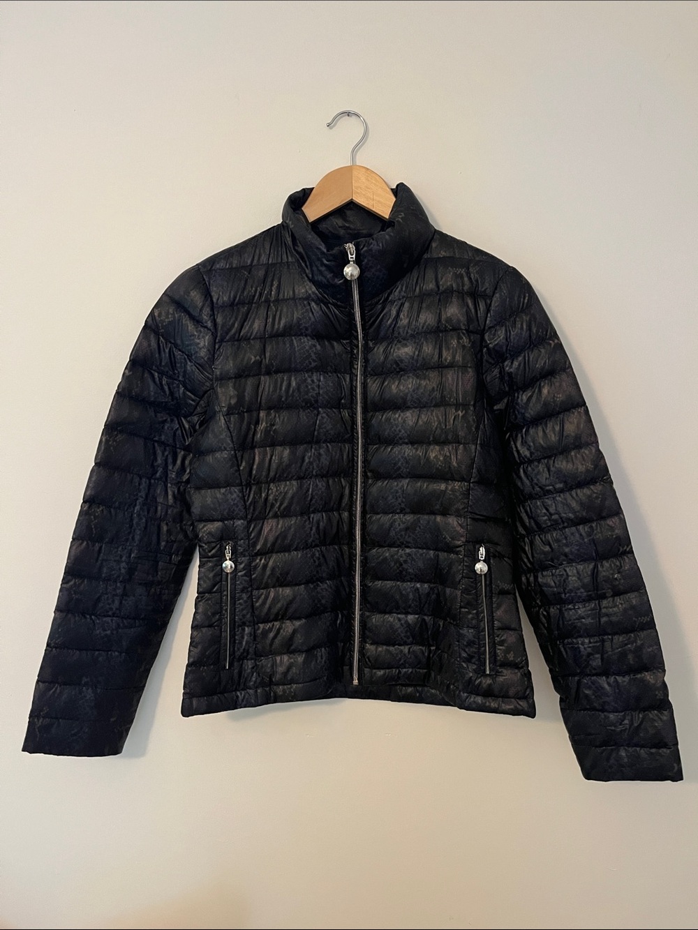 Calvin Klein Lightweight Black Snakeskin Pattern Quilted Down Jacket